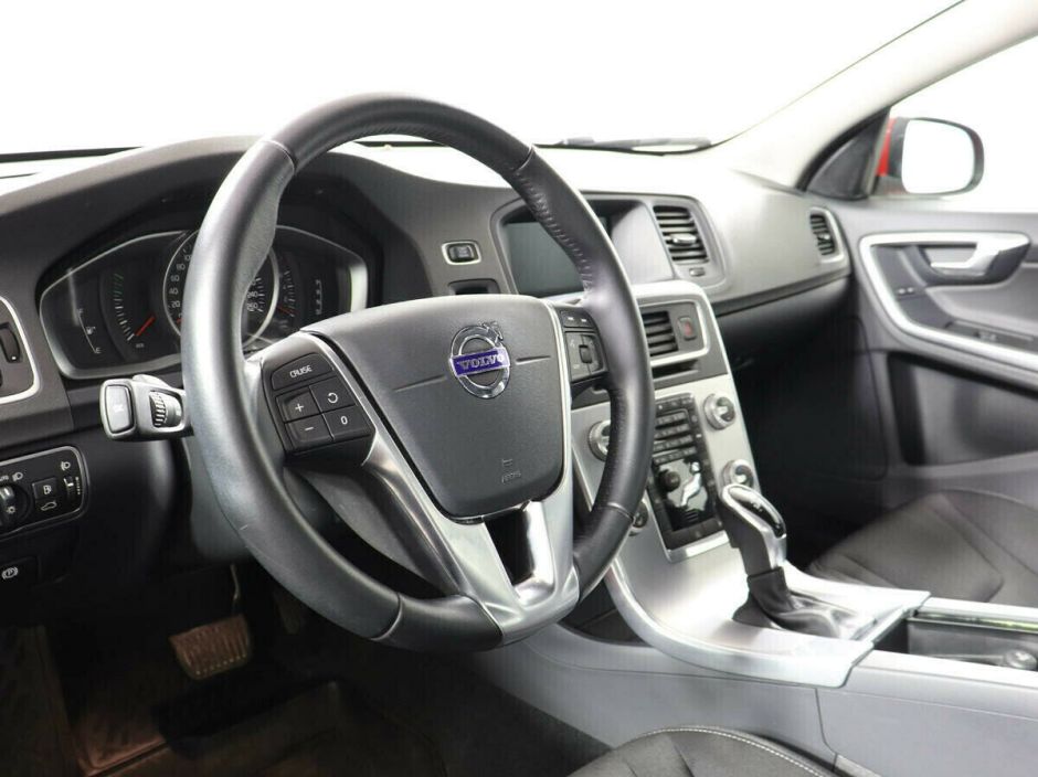Volvo S60 1.5 АКПП, 2017, 72 000 км фото 8