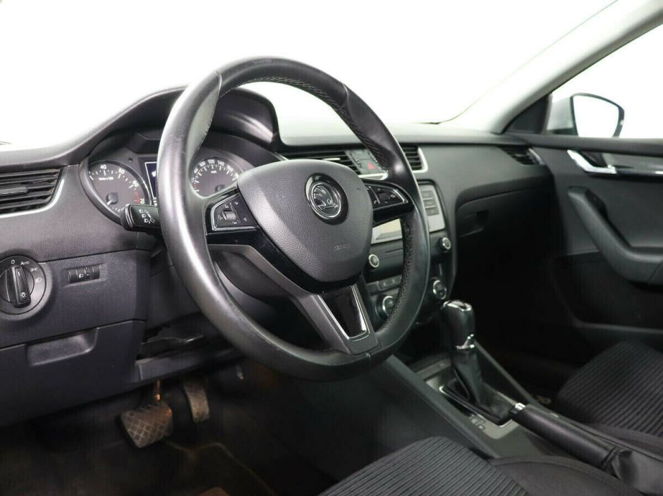 Skoda Octavia 1.4 РКПП, 2015, 102 000 км фото 5