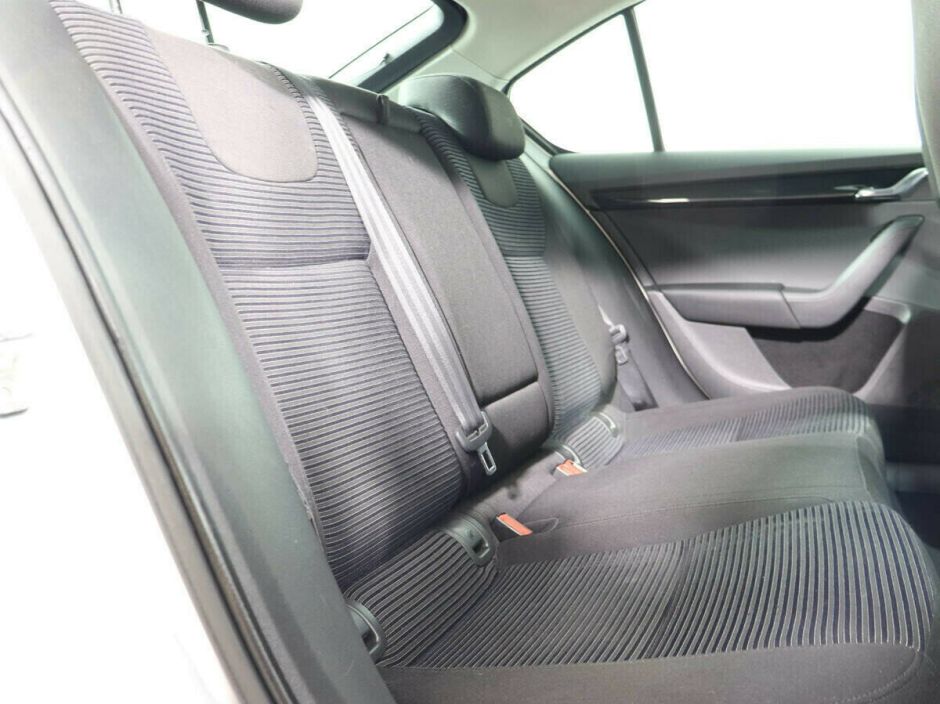 Skoda Octavia 1.4 РКПП, 2015, 102 000 км фото 7