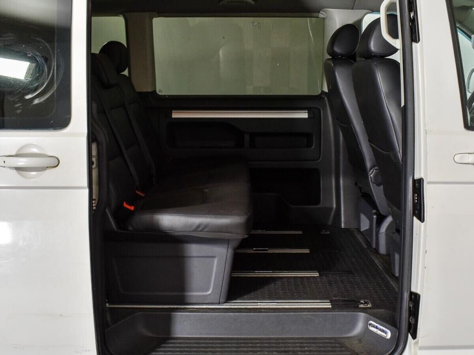 Volkswagen Multivan 2.0 РКПП, 2010, 168 000 км фото 7