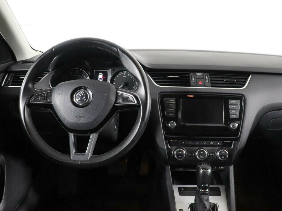 Skoda Octavia 1.4 РКПП, 2016, 98 000 км фото 6