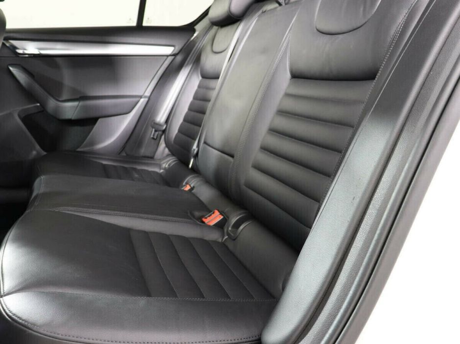 Skoda Octavia 1.8 РКПП, 2016, 87 000 км фото 8