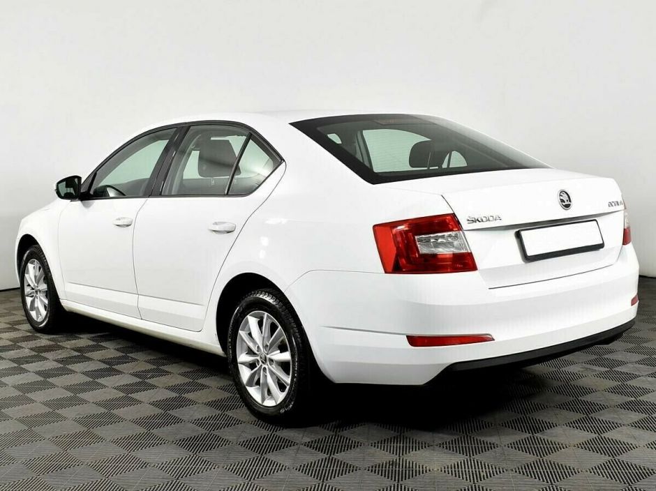 Skoda Octavia 1.4 РКПП, 2015, 110 000 км фото 4