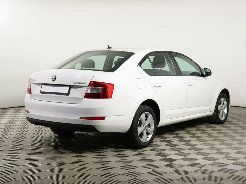 Skoda Octavia 1.4 РКПП, 2015, 106 000 км фото 3