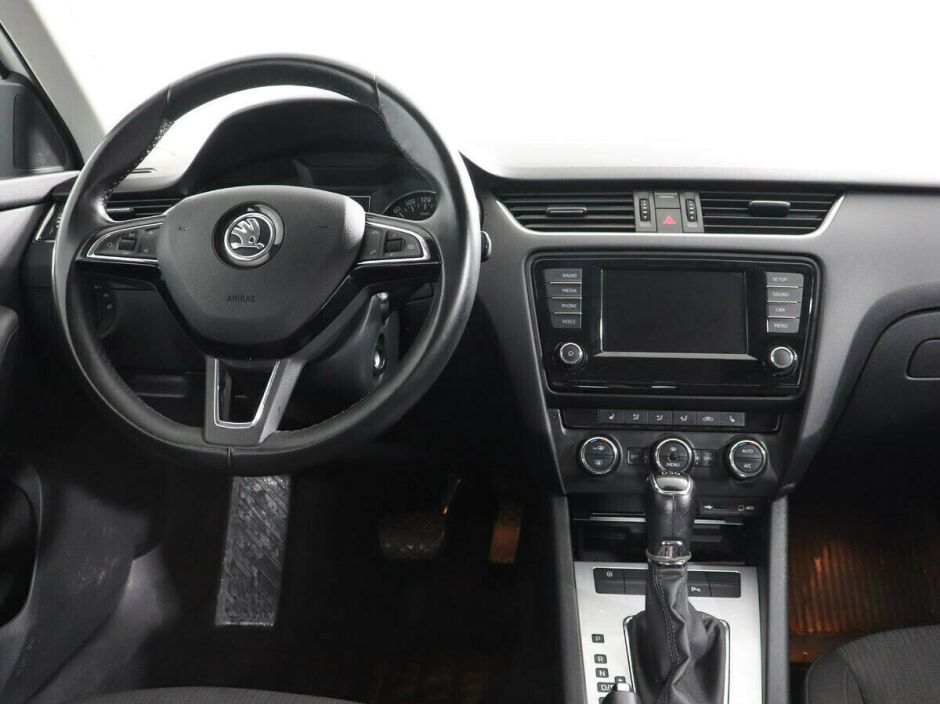 Skoda Octavia 1.4 РКПП, 2015, 106 000 км фото 5