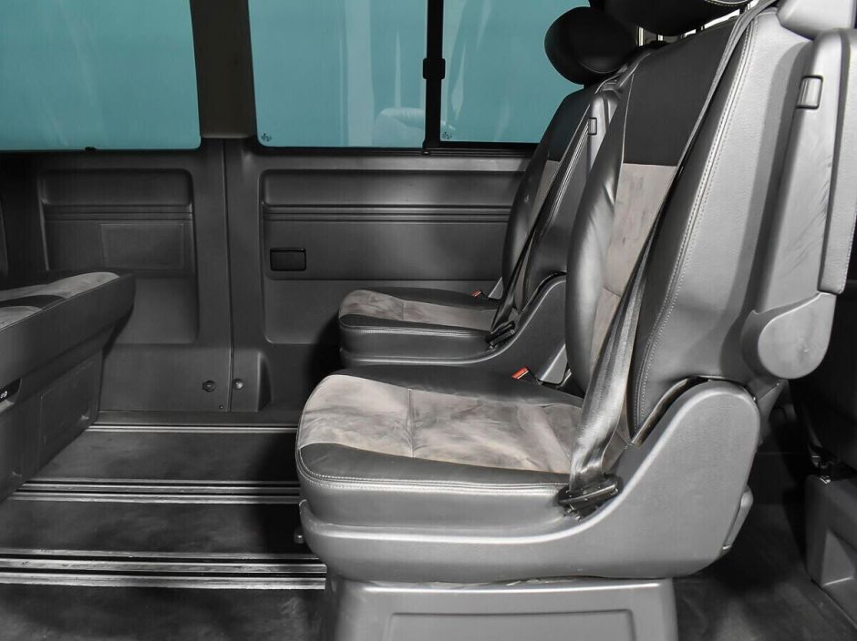 Volkswagen Multivan 2.0 РКПП, 2013, 119 000 км фото 9