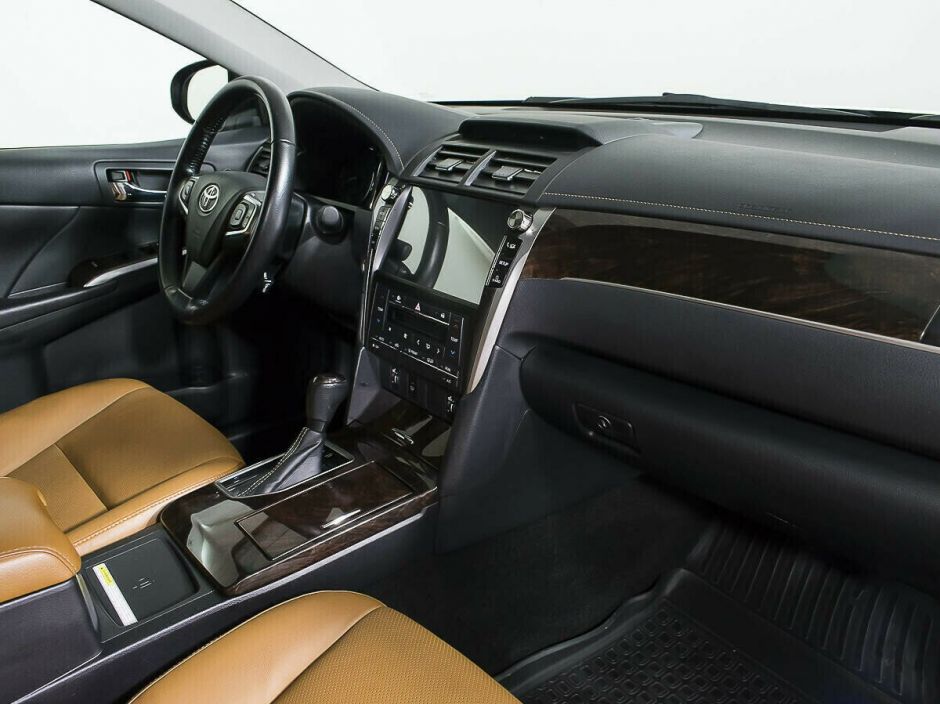 Toyota Camry 2.5 АКПП, 2017, 81 000 км фото 8