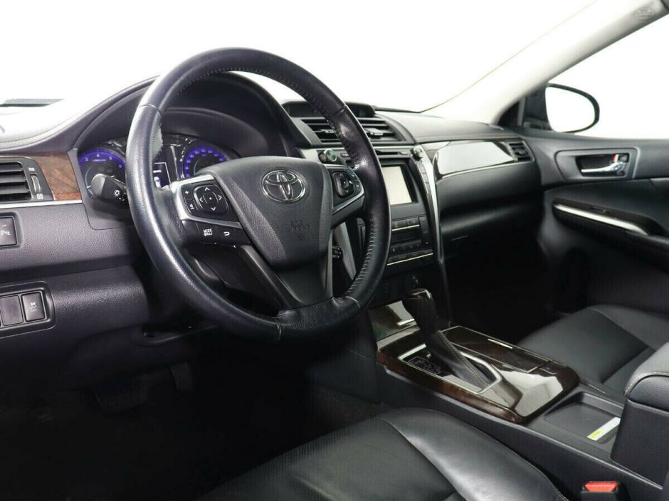 Toyota Camry 2.5 АКПП, 2017, 75 000 км фото 8