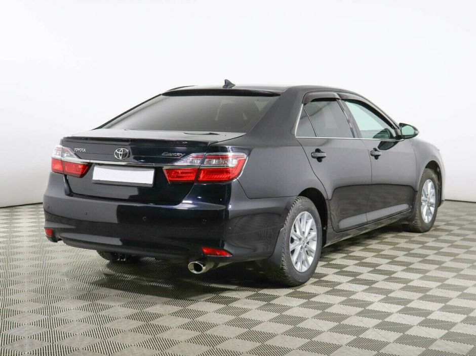 Toyota Camry 2.0 АКПП, 2015, 100 000 км фото 2