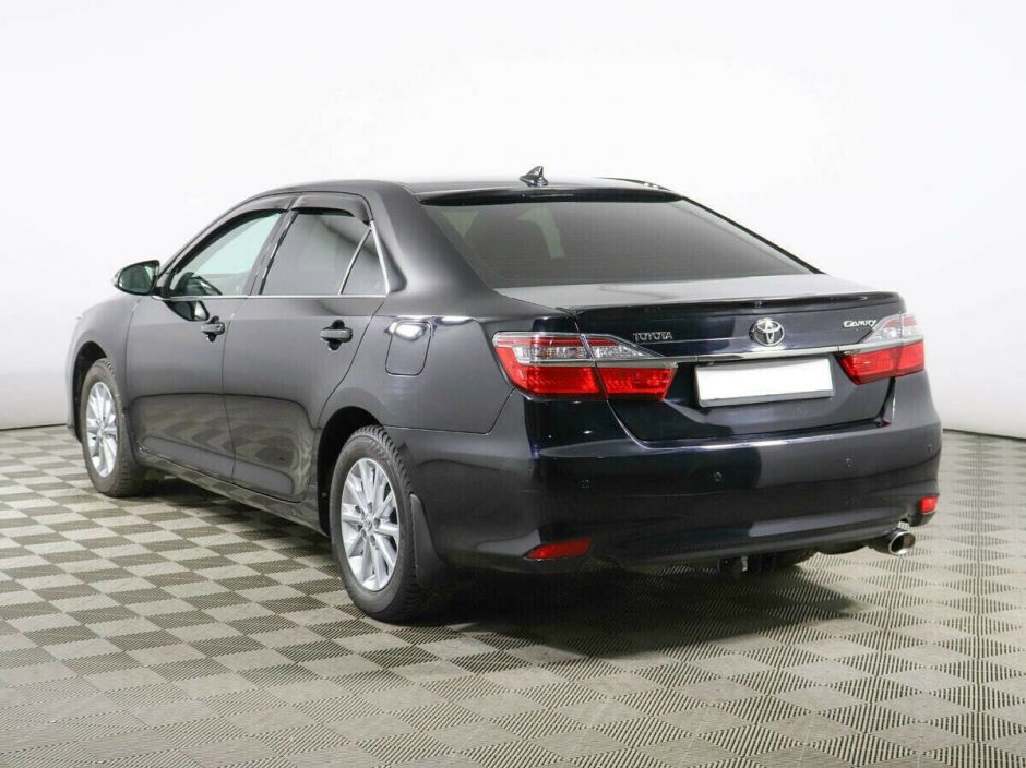 Toyota Camry 2.0 АКПП, 2015, 100 000 км фото 4