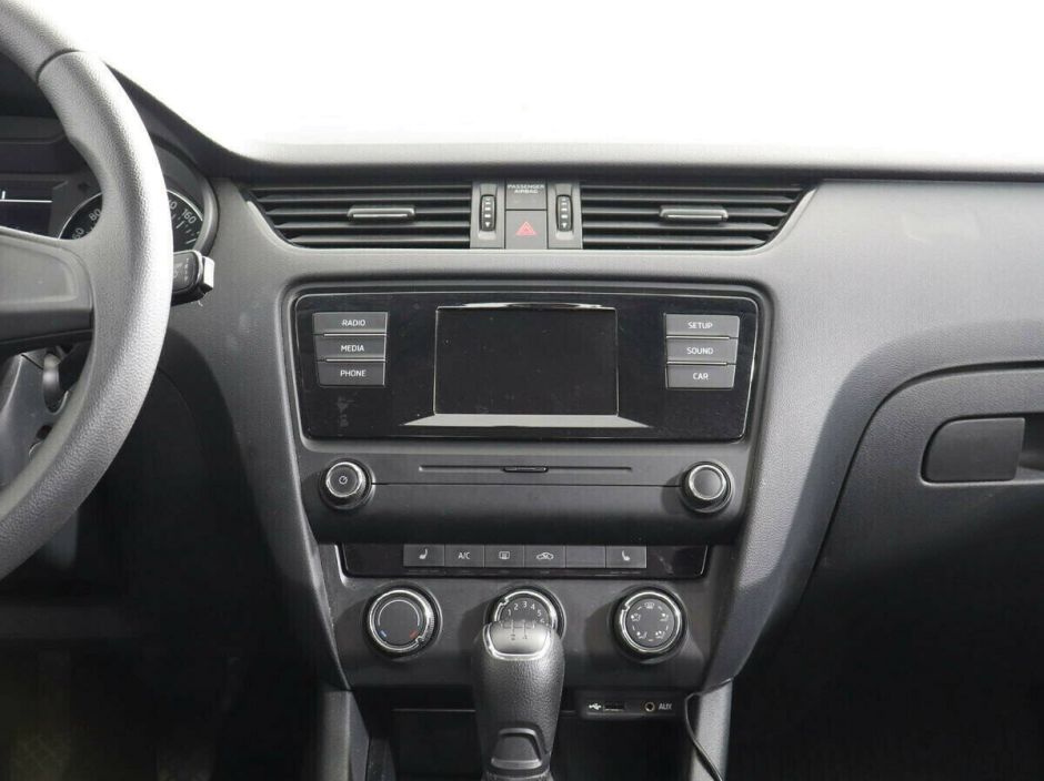 Skoda Octavia 1.6 МКПП, 2016, 84 000 км фото 5