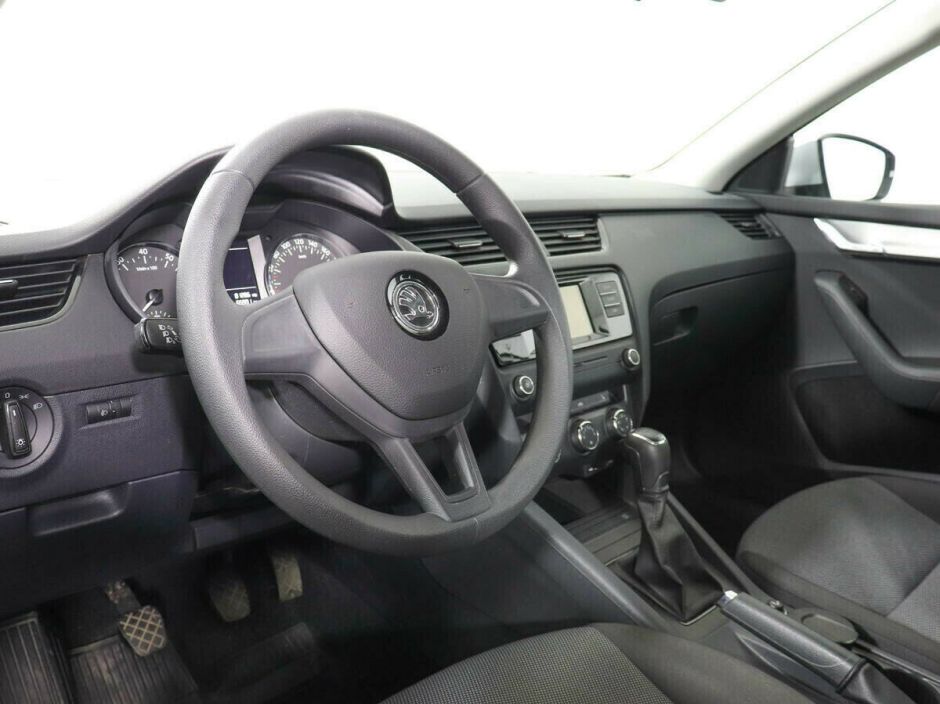 Skoda Octavia 1.6 МКПП, 2016, 84 000 км фото 8
