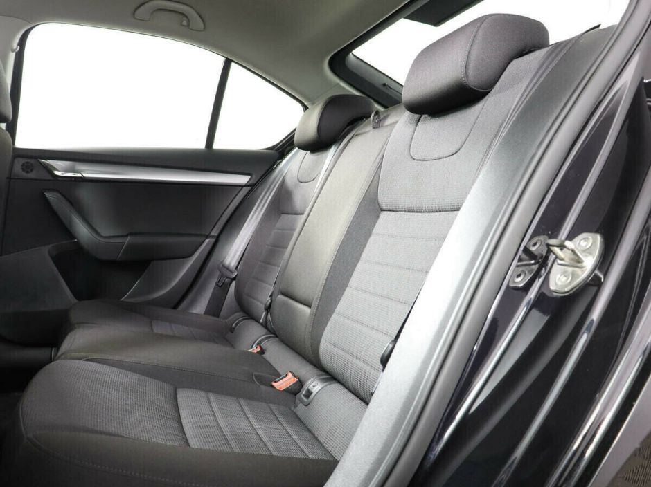 Skoda Octavia 1.8 РКПП, 2016, 88 000 км фото 9