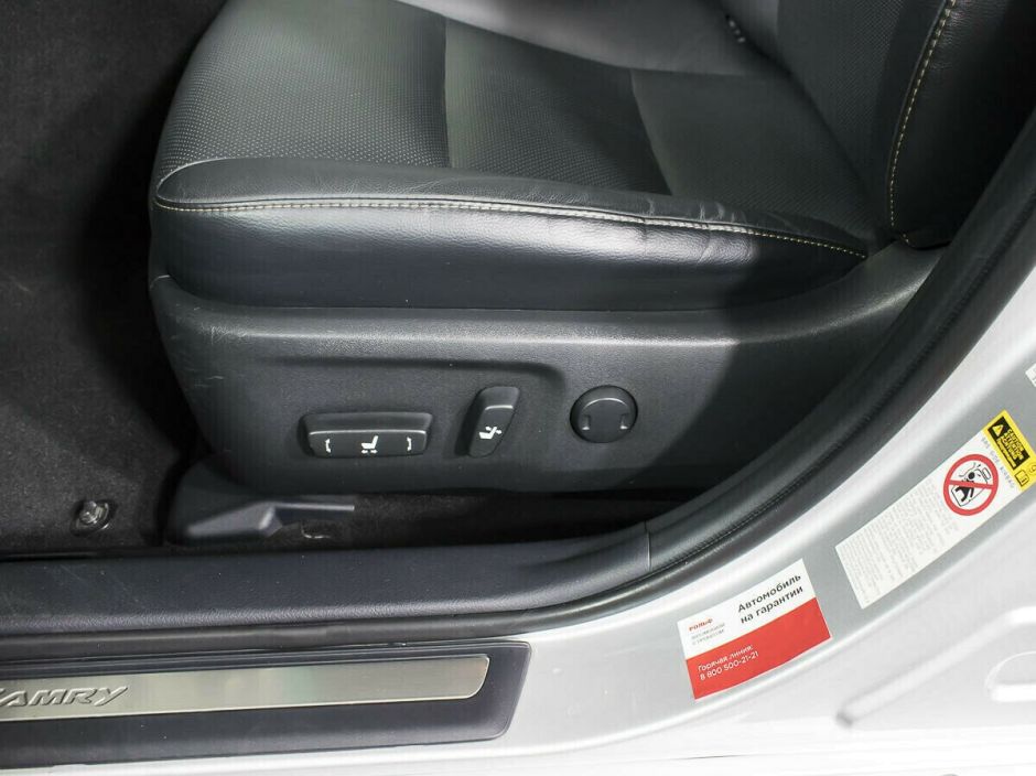 Toyota Camry 2.5 АКПП, 2018, 73 000 км фото 6