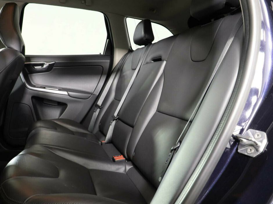 Volvo XC60 2.4 АКПП, 2016, 97 000 км фото 11