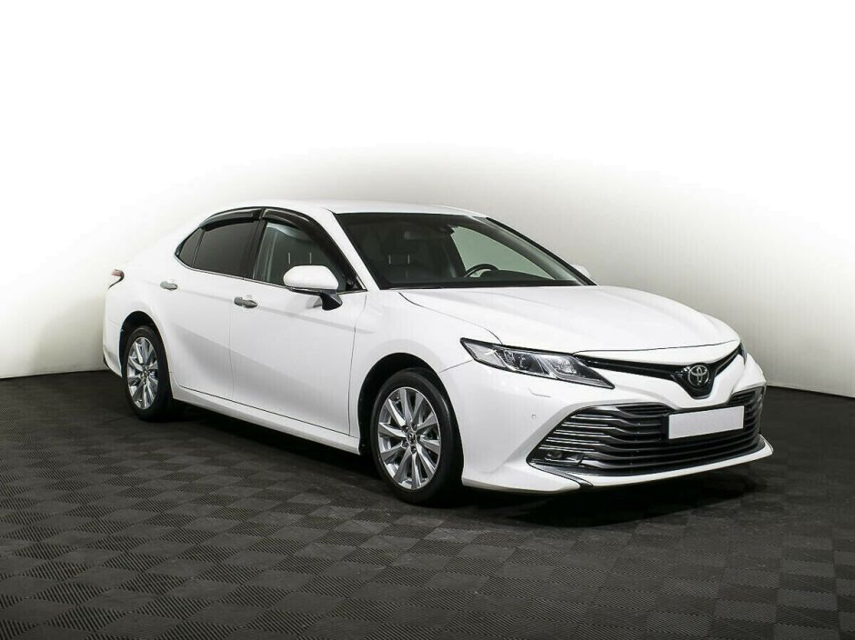 Toyota Camry 2.5 АКПП, 2018, 72 000 км фото 3