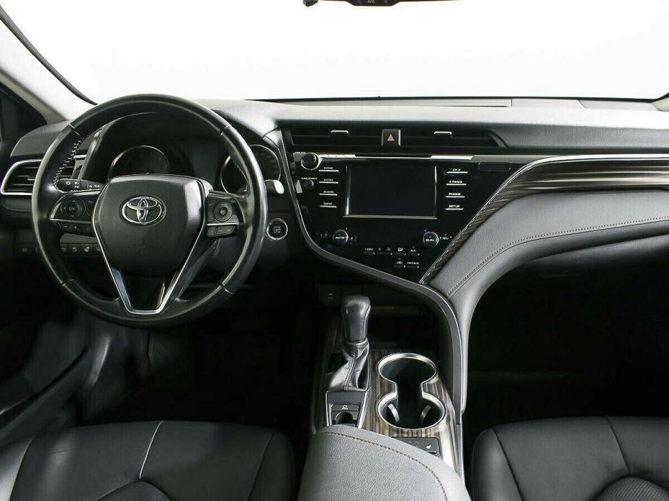 Toyota Camry 2.5 АКПП, 2018, 72 000 км фото 5