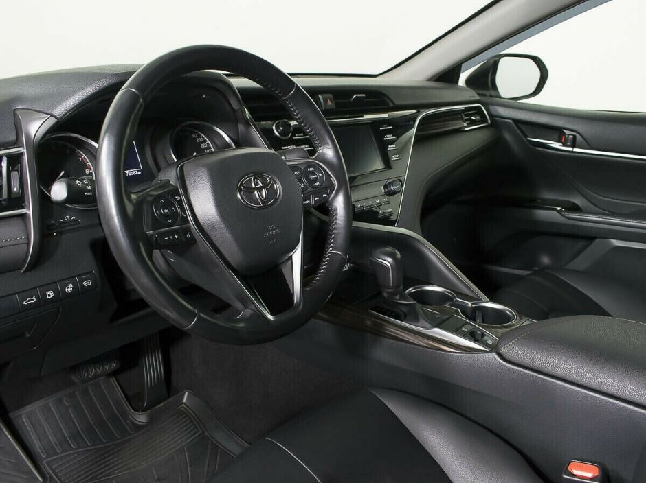 Toyota Camry 2.5 АКПП, 2018, 72 000 км фото 6