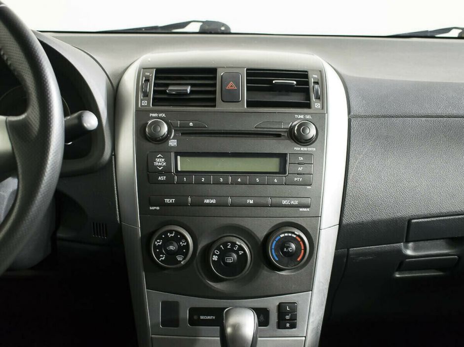 Toyota Corolla 1.6 АКПП, 2012, 141 000 км фото 7