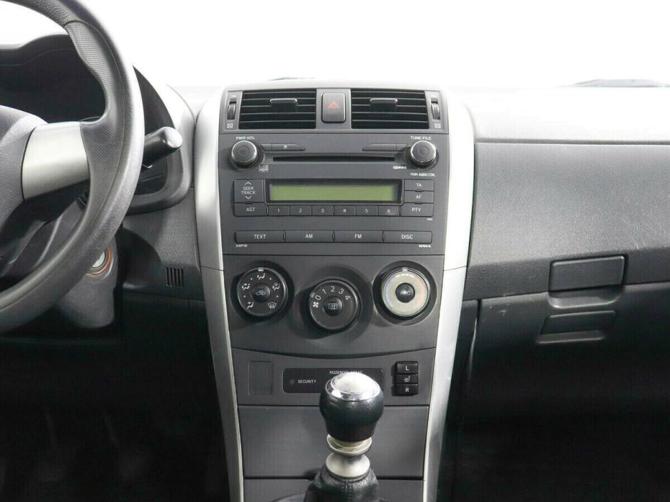 Toyota Corolla 1.3 МКПП, 2010, 155 000 км фото 8