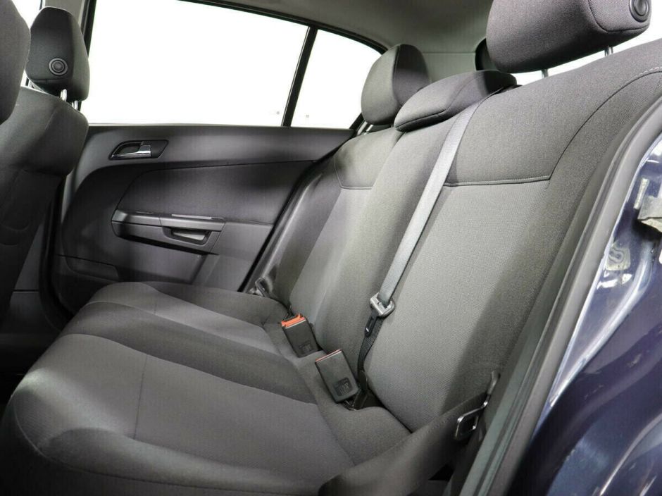 Opel Astra 1.8 АКПП, 2009, 169 000 км фото 8