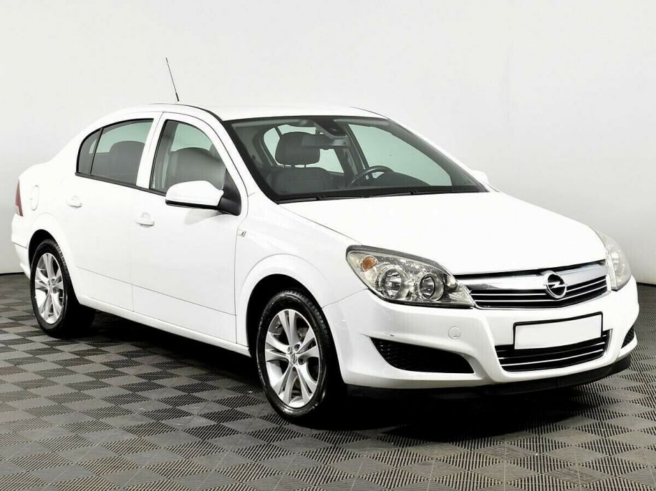 Opel Astra 1.6 МКПП, 2010, 155 000 км фото 2
