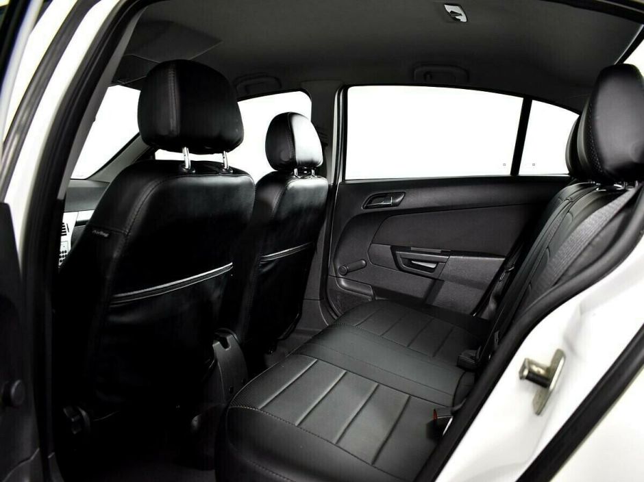 Opel Astra 1.6 МКПП, 2010, 155 000 км фото 5