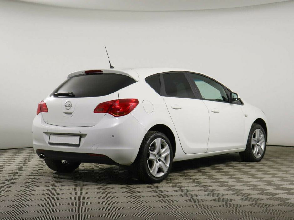 Opel Astra 1.4 АКПП, 2011, 151 000 км фото 3