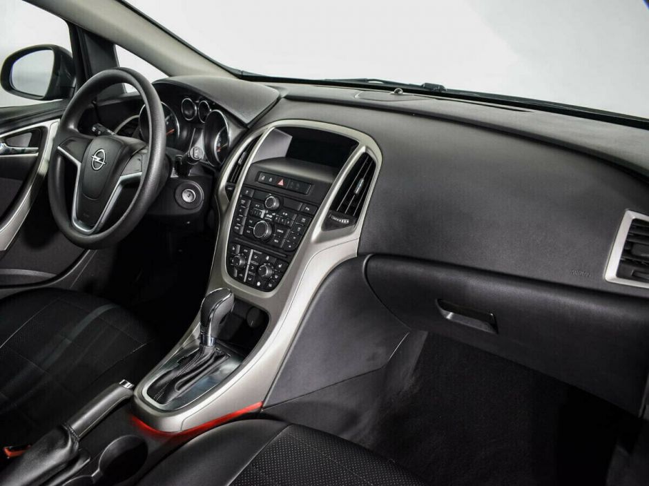 Opel Astra 1.4 АКПП, 2011, 149 000 км фото 7