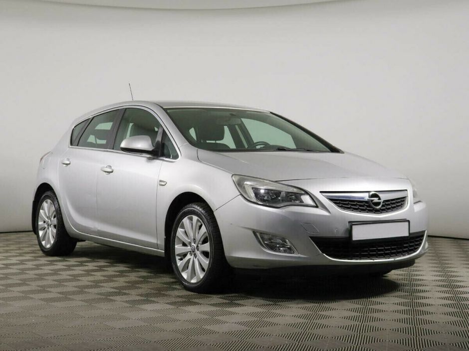 Opel Astra 1.6 АКПП, 2012, 139 000 км фото 2
