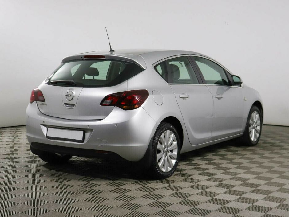 Opel Astra 1.6 АКПП, 2012, 139 000 км фото 3
