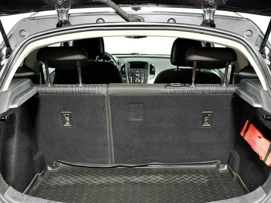 Opel Astra 1.4 АКПП, 2012, 132 000 км фото 5