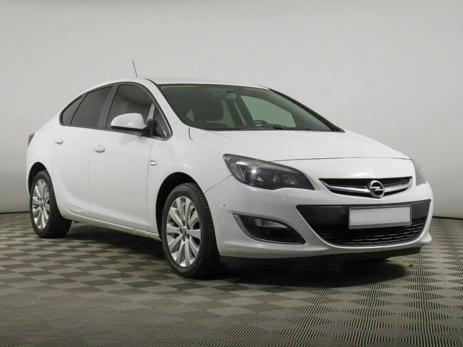 Opel Astra 1.6 АКПП, 2012, 139 000 км фото 2