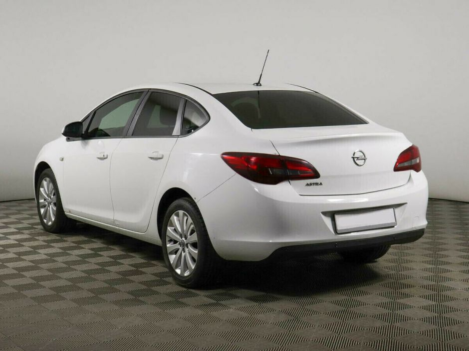 Opel Astra 1.6 АКПП, 2012, 139 000 км фото 4
