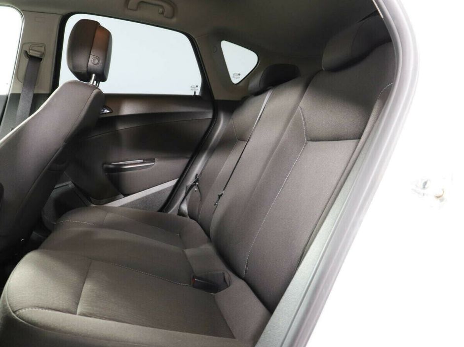 Opel Astra 1.6 АКПП, 2013, 130 000 км фото 9