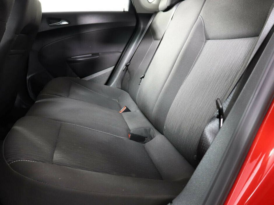 Opel Astra 1.6 МКПП, 2013, 129 000 км фото 9