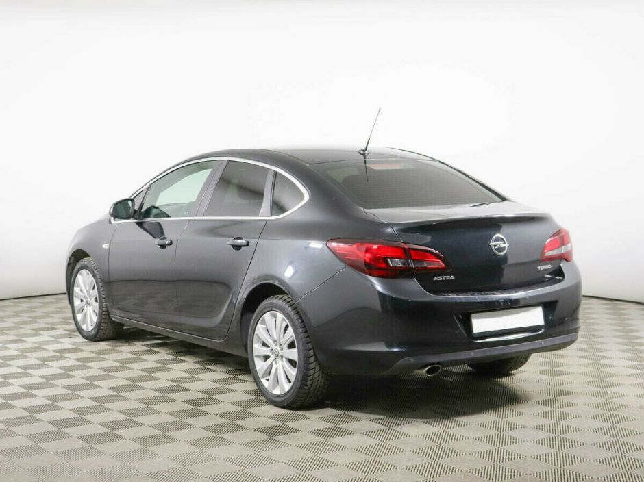 Opel Astra 1.4 АКПП, 2013, 130 000 км фото 3