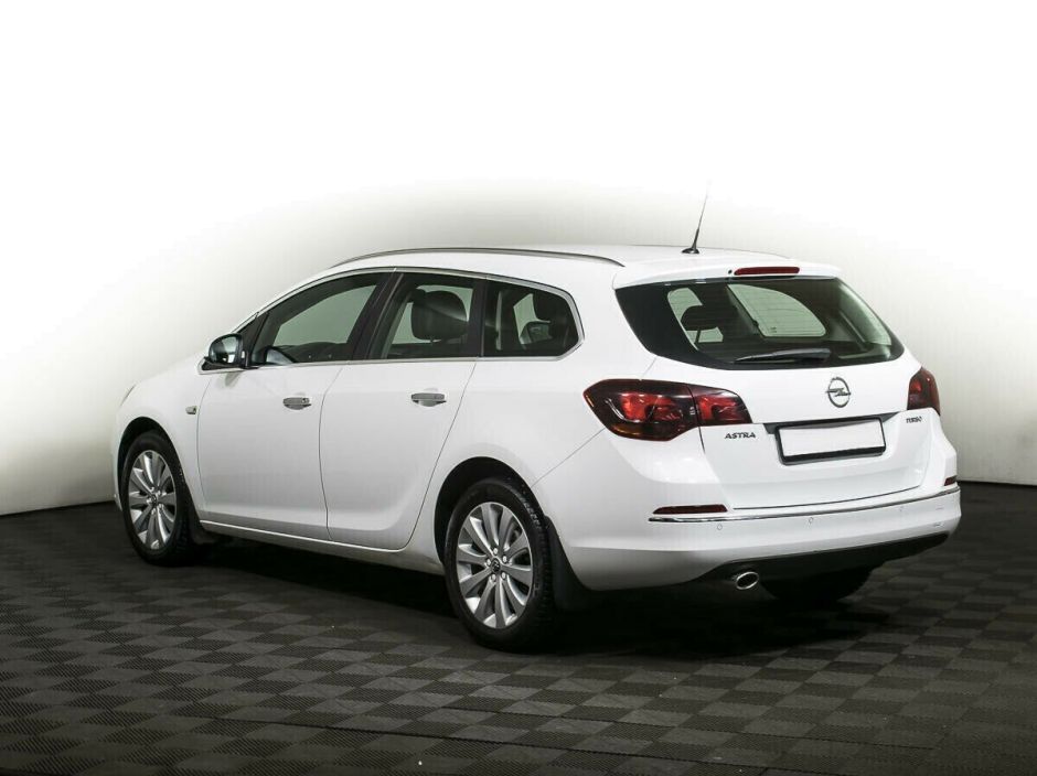 Opel Astra 1.4 АКПП, 2013, 130 000 км фото 4