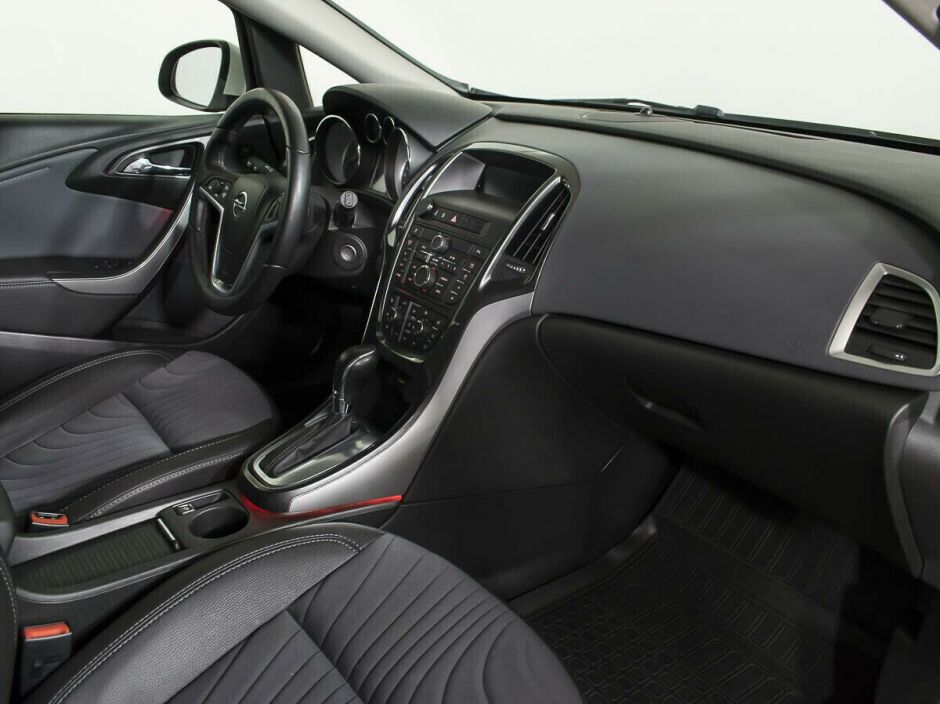 Opel Astra 1.4 АКПП, 2013, 130 000 км фото 7