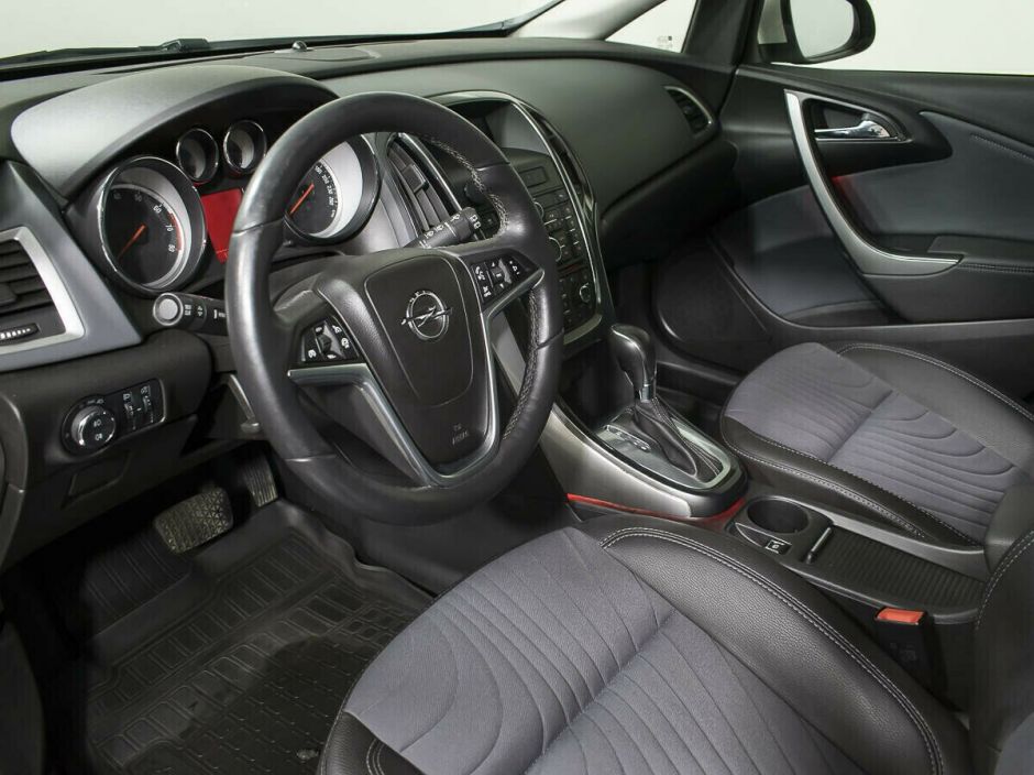 Opel Astra 1.4 АКПП, 2013, 130 000 км фото 9