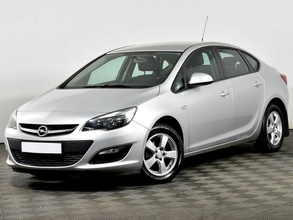 Opel Astra 1.6 МКПП, 2014, 108 000 км фото 1