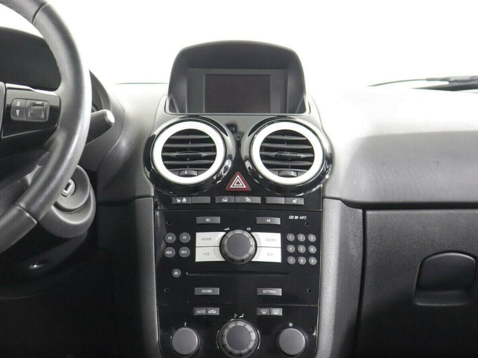 Opel Corsa 1.4 МКПП, 2011, 147 000 км фото 9