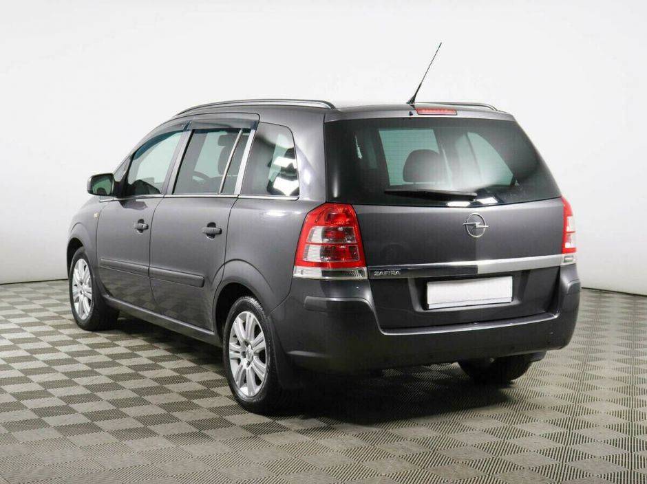 Opel Zafira 1.8 МКПП, 2011, 151 000 км фото 4