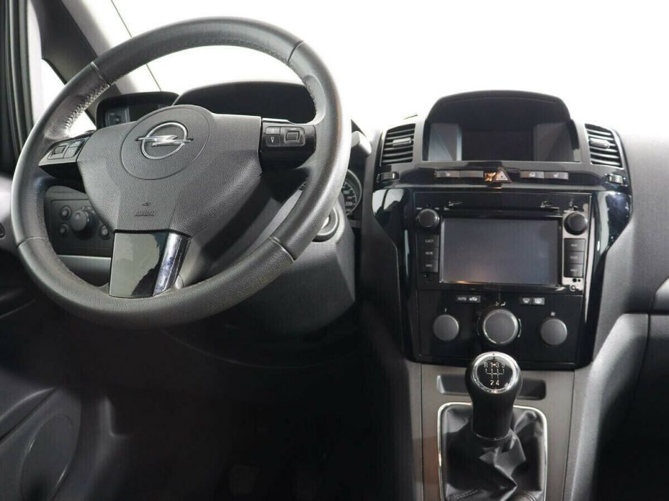 Opel Zafira 1.8 МКПП, 2011, 151 000 км фото 6