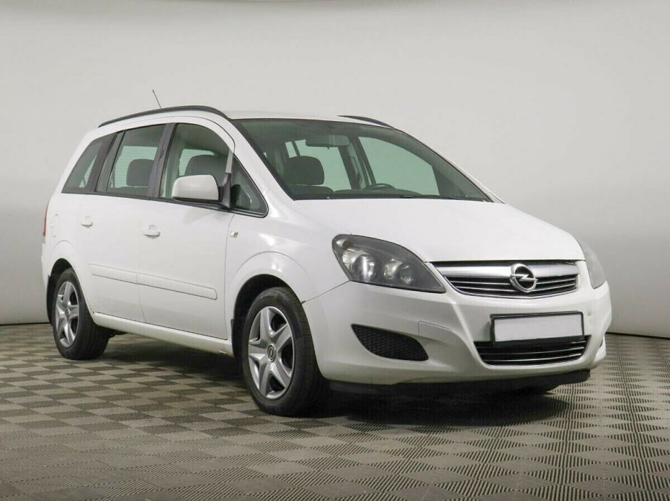 Opel Zafira 1.8 РКПП, 2011, 150 000 км фото 2