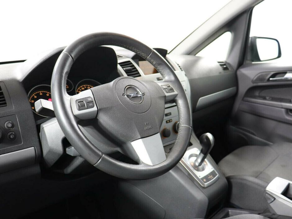 Opel Zafira 1.8 РКПП, 2012, 144 000 км фото 7
