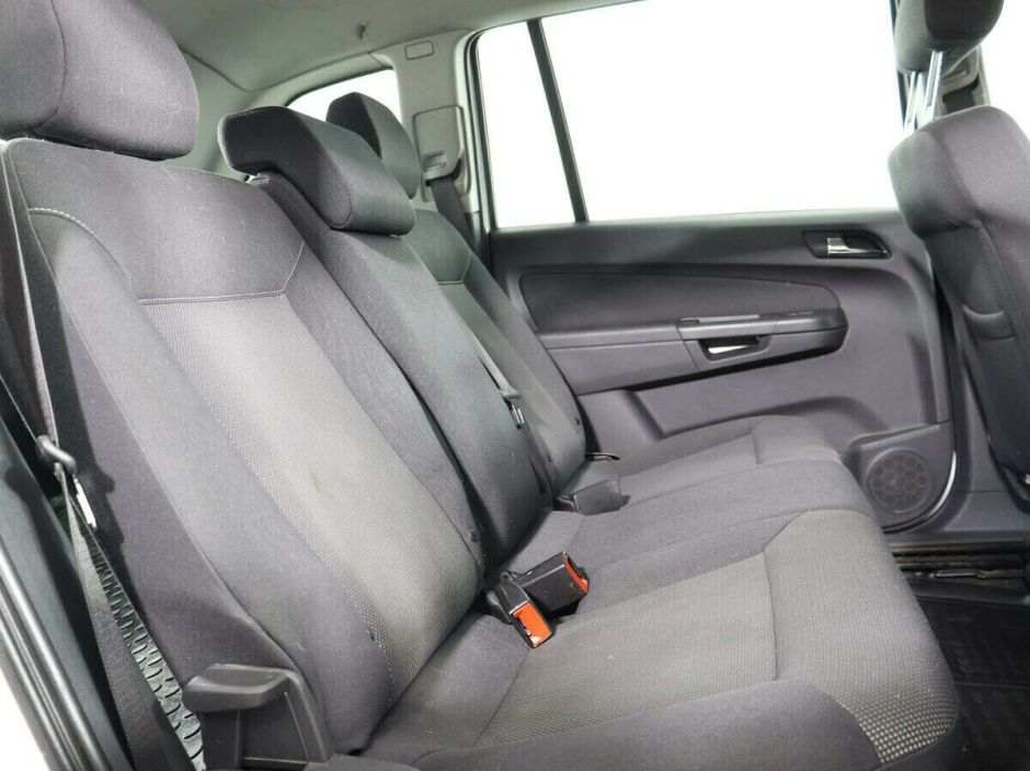 Opel Zafira 1.8 МКПП, 2013, 126 000 км фото 8