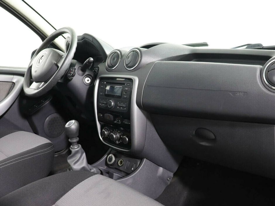 Renault Duster 1.6 МКПП, 2012, 132 000 км фото 8