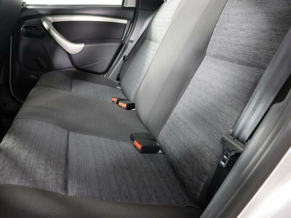 Renault Duster 1.6 МКПП, 2015, 101 000 км фото 9