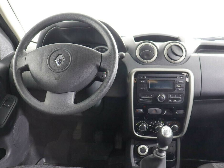 Renault Duster 1.6 МКПП, 2014, 117 000 км фото 6